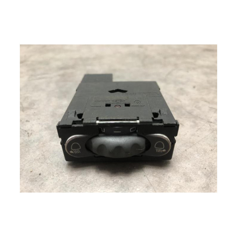 Commande de reglage hauteur de phare RENAULT  d’occasion
