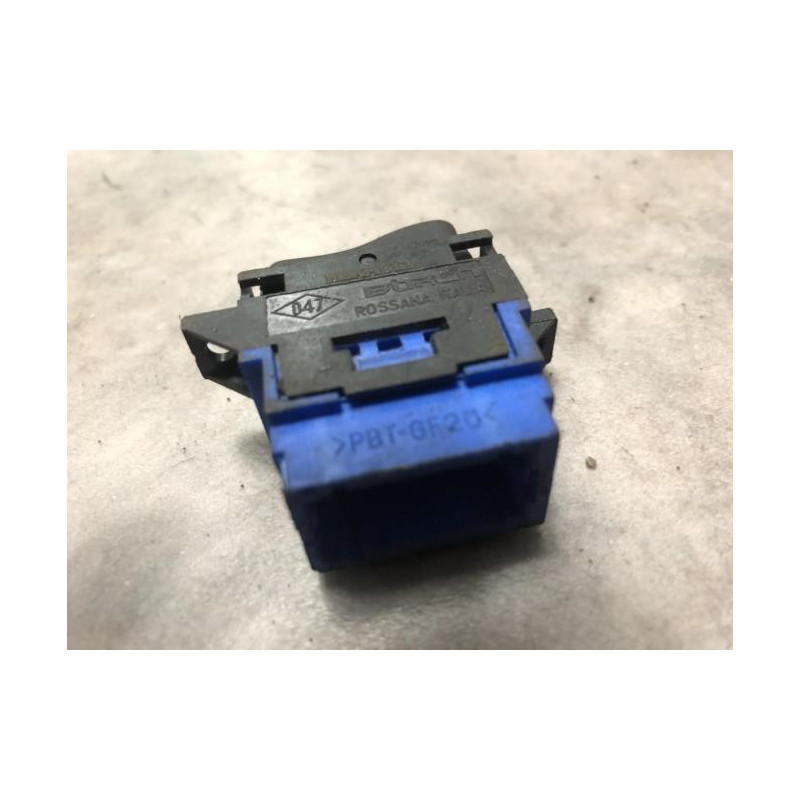 Interrupteur de leve vitre RENAULT LAGUNA 1 PHASE 2 d’occasion