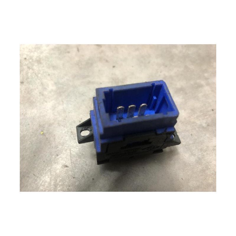 Interrupteur de leve vitre RENAULT LAGUNA 1 PHASE 2 d’occasion