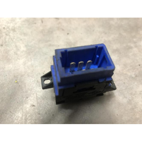 Interrupteur de leve vitre RENAULT LAGUNA 1 PHASE 2 d’occasion