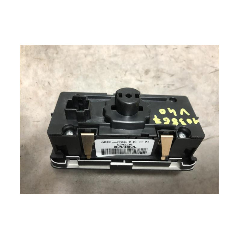 Commande de phare VOLVO V 40 2 PHASE 1 BREAK d’occasion