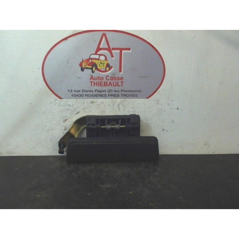 Poignee interieur avant droit PEUGEOT 205 PHASE 1 d’occasion
