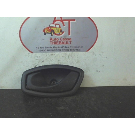 Poignee interieur avant gauche RENAULT MEGANE III PHASE 1 d’occasion