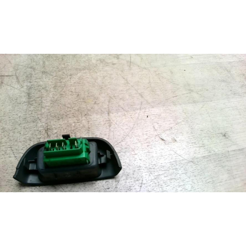 Interrupteur de leve vitre avant droit CITROEN C1 1 PHASE 1 d’occasion