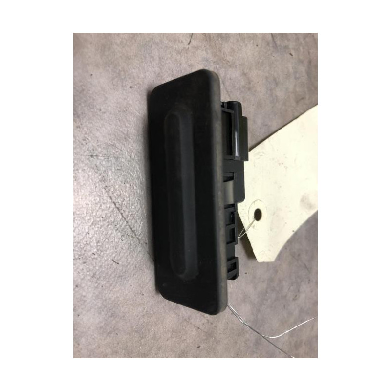 Bouton de coffre PEUGEOT 308 2 PHASE 2 d’occasion