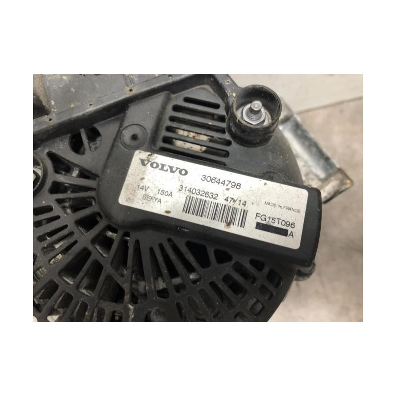 Alternateur VOLVO V 40 2 PHASE 1 BREAK d’occasion