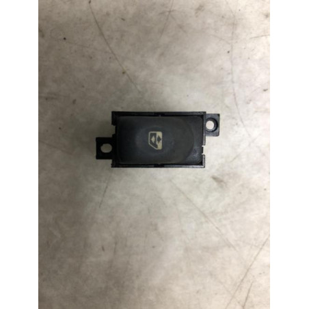 Interrupteur de leve vitre RENAULT  d’occasion