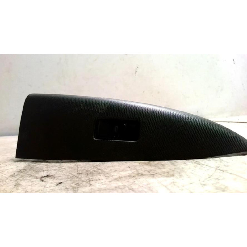 Interrupteur de leve vitre avant droit NISSAN NOTE 1 PHASE 1 d’occasion