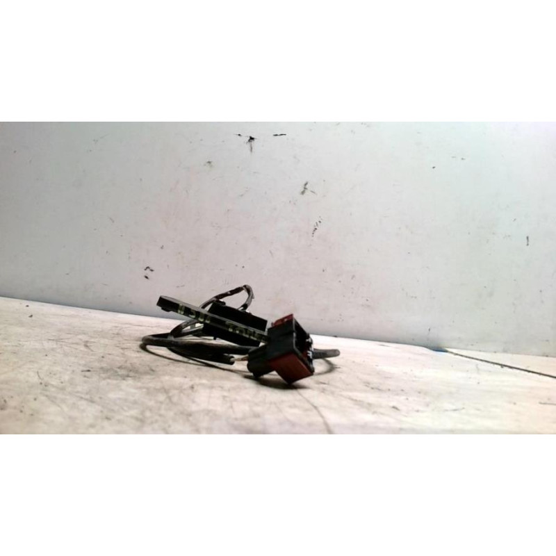 Contacteur de portes PEUGEOT 307 PHASE 1 BREAK d’occasion