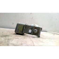Charniere de porte avant gauche RENAULT LAGUNA 2 PHASE 1 d’occasion