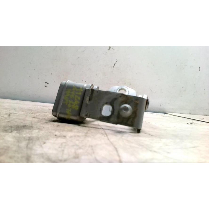 Charniere de porte avant gauche RENAULT LAGUNA 2 PHASE 1 d’occasion