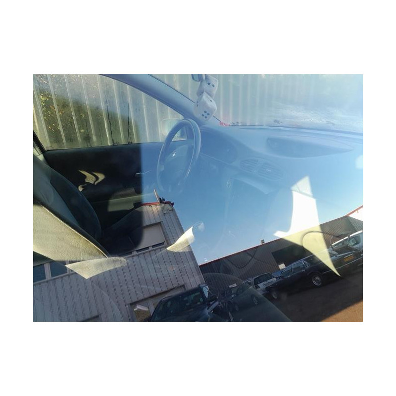 Charniere de porte avant gauche RENAULT LAGUNA 2 PHASE 1 d’occasion
