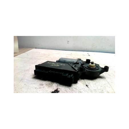 Moteur leve vitre arriere droit AUDI A4 2 AVANT PHASE 1 BREAK d’occasion