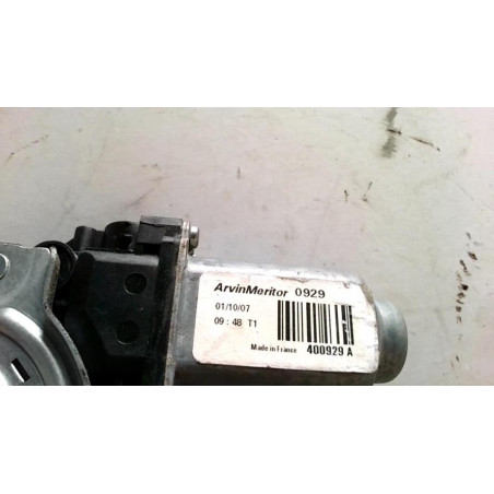 Leve vitre mecanique arriere droit NISSAN NOTE 1 PHASE 1 d’occasion