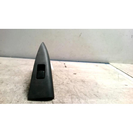 Interrupteur de leve vitre avant gauche NISSAN NOTE 1 PHASE 1 d’occasion