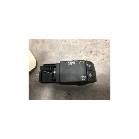 Commande autoradio DACIA LOGAN MCV 2 PHASE 2 BREAK d’occasion