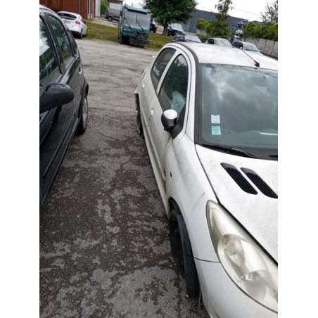 Platine feu arriere gauche PEUGEOT 206+ d’occasion