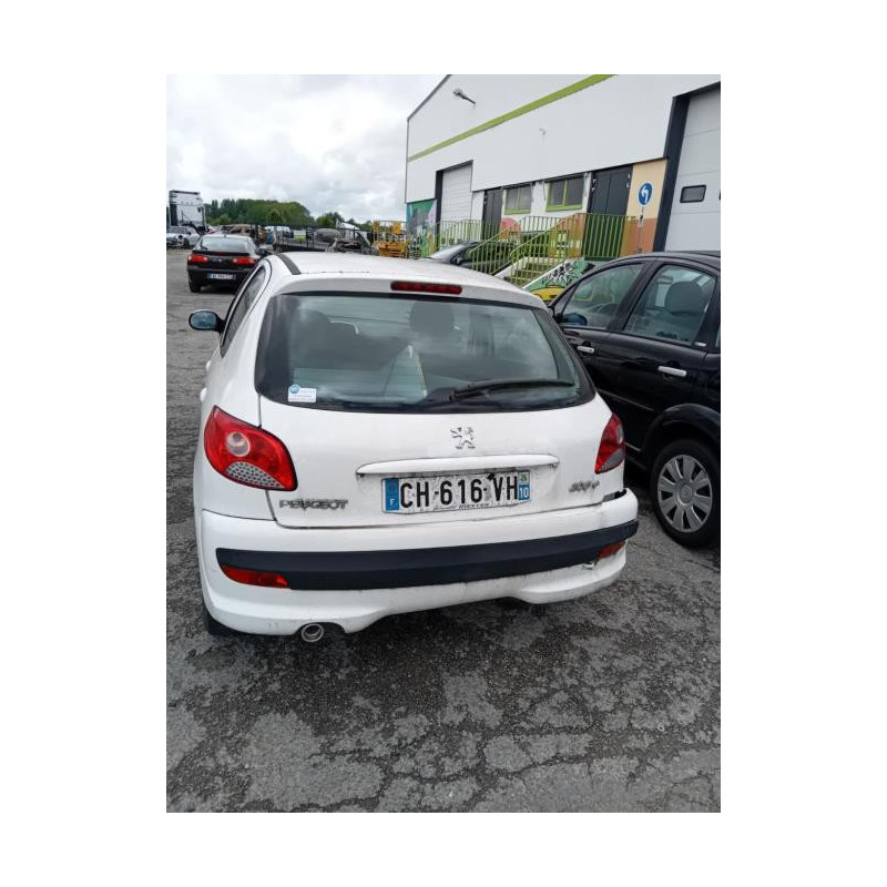 Platine feu arriere gauche PEUGEOT 206+ d’occasion