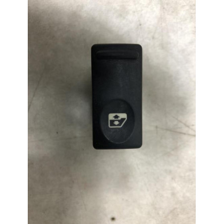 Interrupteur de leve vitre RENAULT  d’occasion