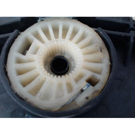 Mecanisme de leve vitre electrique arriere droit SKODA SCALA d’occasion