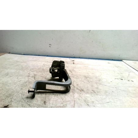 Charniere de porte de coffre droit RENAULT TRAFIC 2 PHASE 2 d’occasion