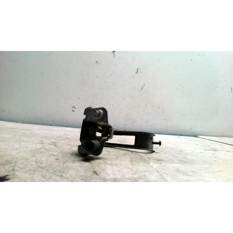 Charniere de porte de coffre droit RENAULT TRAFIC 2 PHASE 2 d’occasion