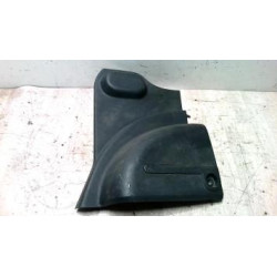 Garniture laterale arriere gauche RENAULT KANGOO 2 PHASE 2 d’occasion