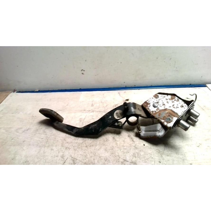 Pedalier d'embrayage NISSAN NOTE 1 PHASE 1 d’occasion