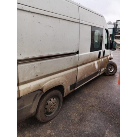 Crosse arriere gauche PEUGEOT BOXER 3 PHASE 1 d’occasion