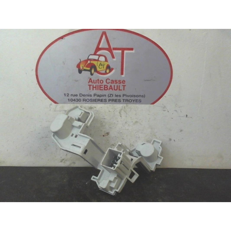 Platine feu arriere droit FORD FIESTA VI d’occasion