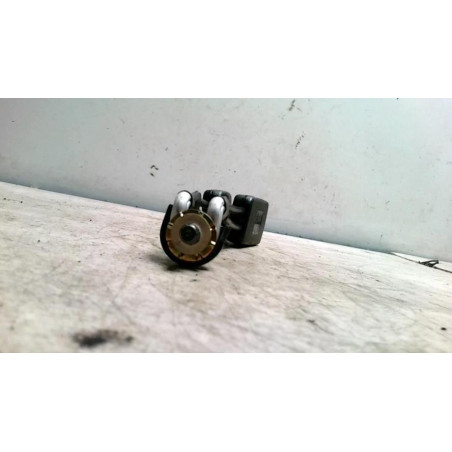 Attache ceinture arriere centrale SEAT AROSA PHASE 1 d’occasion