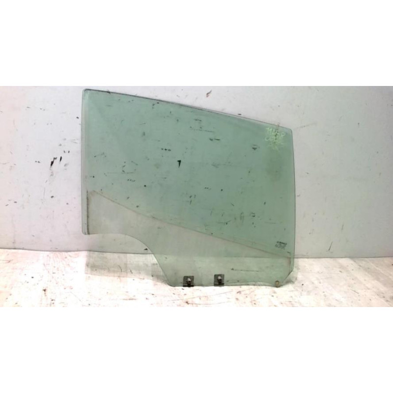 Vitre arriere droit RENAULT CLIO 4 PHASE 1 d’occasion