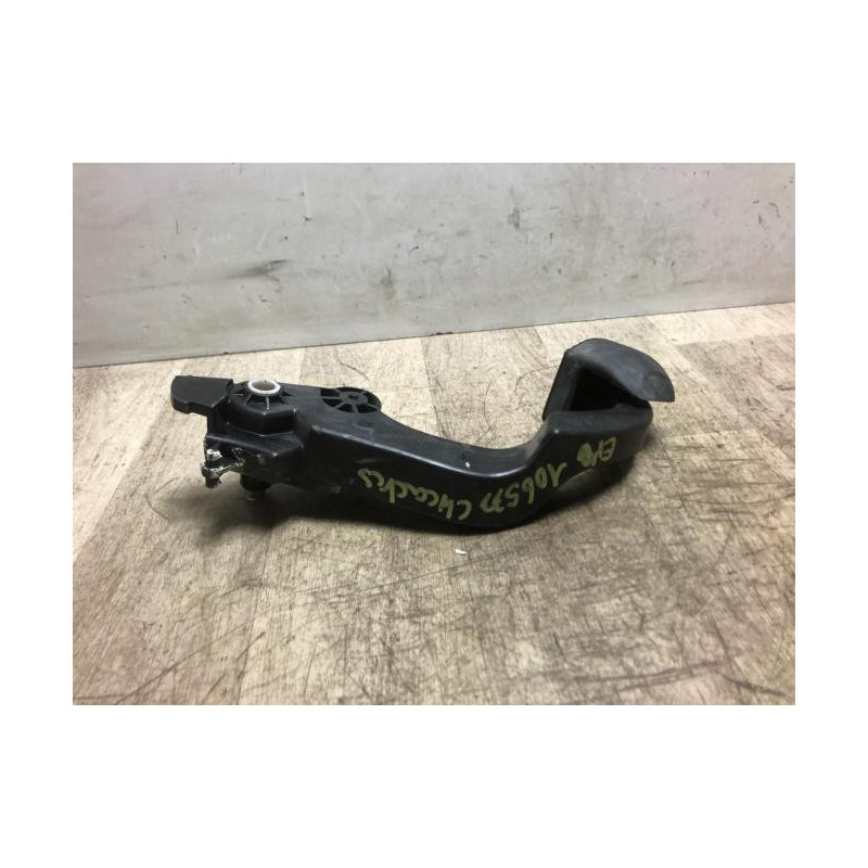 Pedalier d'embrayage CITROEN C4 CACTUS d’occasion