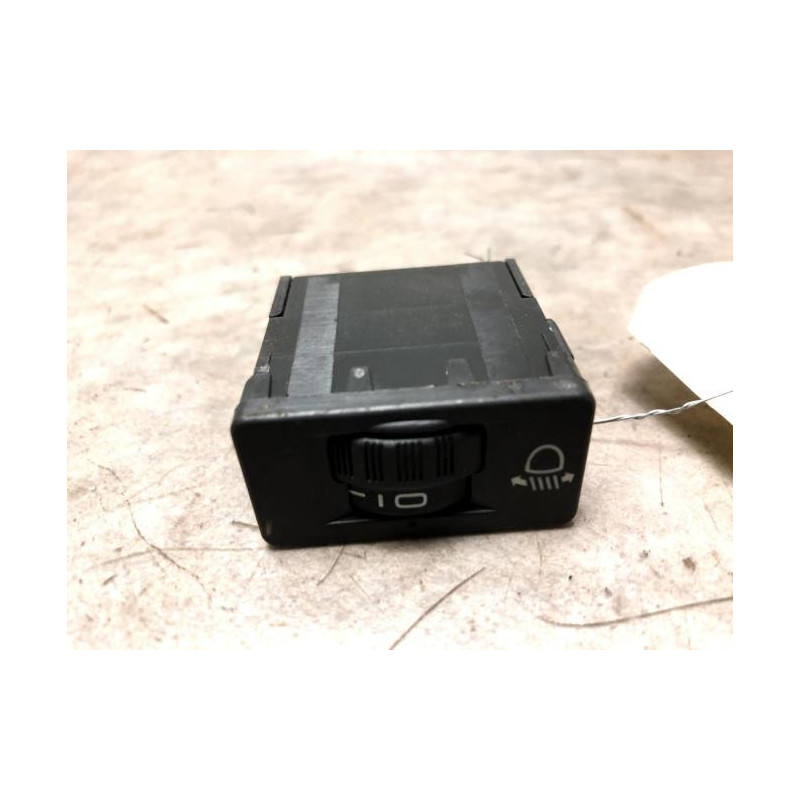 Commande de reglage hauteur de phare CITROEN C4 CACTUS d’occasion