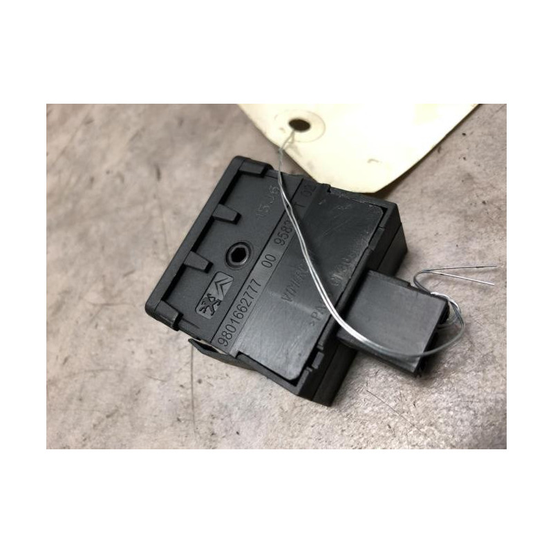 Commande de reglage hauteur de phare CITROEN C4 CACTUS d’occasion
