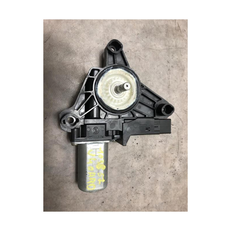 Moteur leve vitre arriere droit VOLVO V 40 2 PHASE 1 BREAK d’occasion