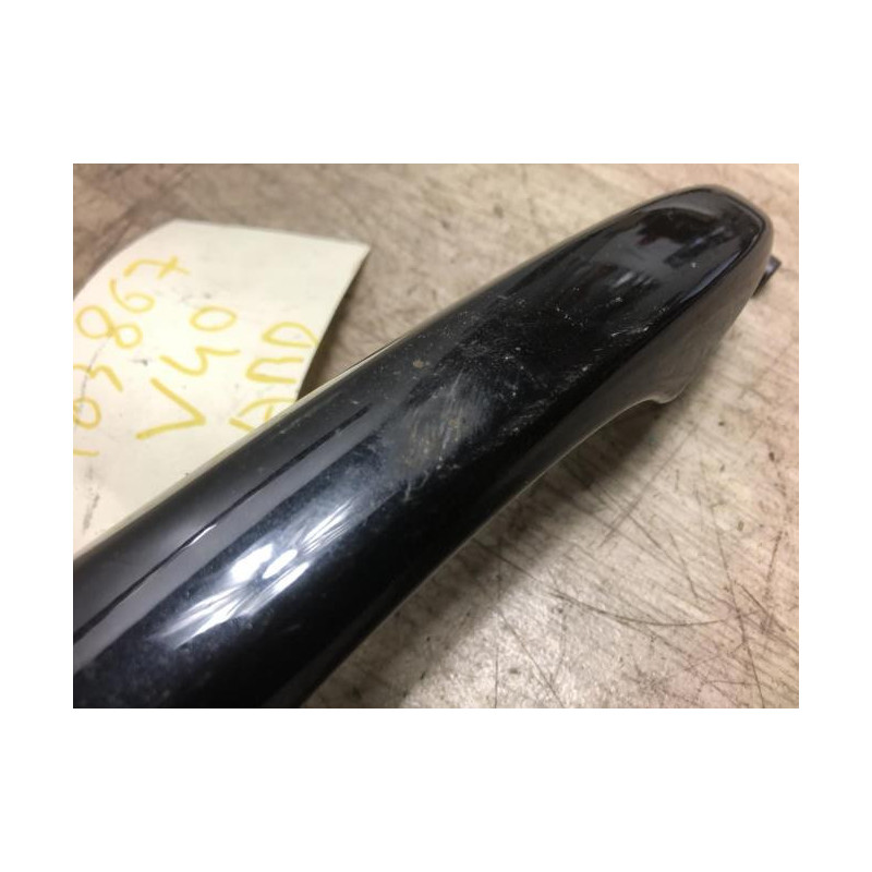 Poignee porte arriere droit VOLVO V 40 2 PHASE 1 BREAK d’occasion