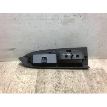 Interrupteur de leve vitre avant gauche VOLKSWAGEN TOURAN 1 PHASE 1 d’occasion