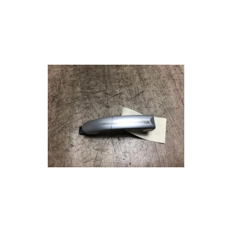 Poignee porte avant gauche VOLKSWAGEN TOURAN 1 PHASE 1 d’occasion