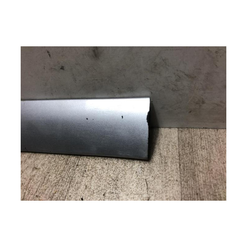 Baguette de porte avant gauche VOLKSWAGEN TOURAN 1 PHASE 1 d’occasion