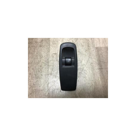 Interrupteur de leve vitre avant droit RENAULT KOLEOS 1 PHASE 1 d’occasion