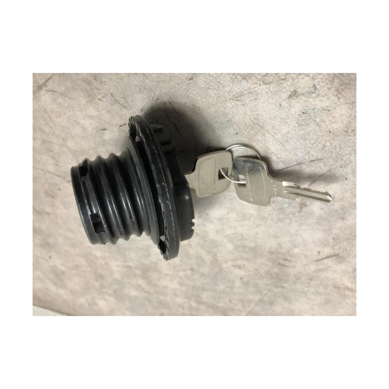 Bouchon de carburant NISSAN  d’occasion