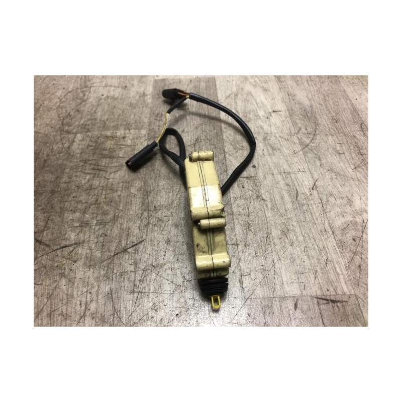 Fermeture centralisee avant gauche FORD  d’occasion