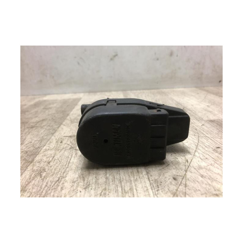 Moteur reglage phare PEUGEOT  d’occasion