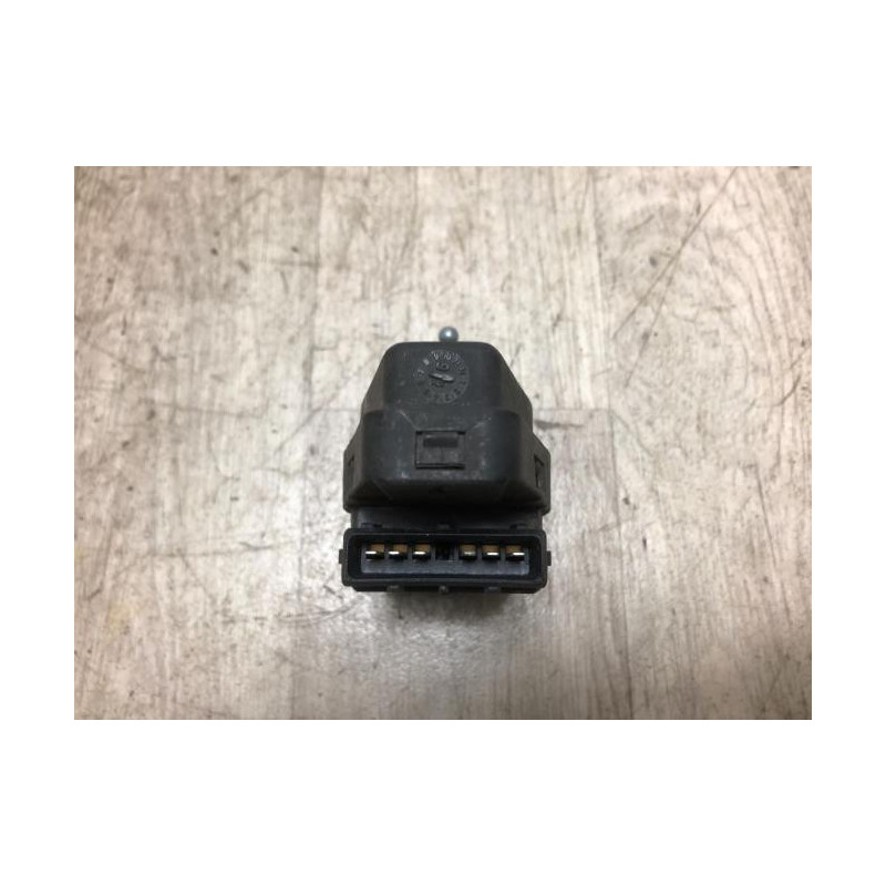 Moteur reglage phare PEUGEOT  d’occasion