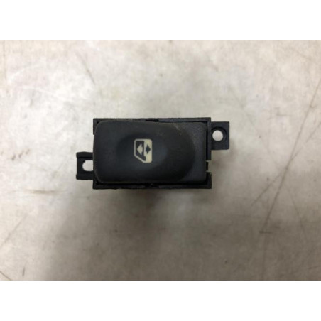 Interrupteur de leve vitre RENAULT  d’occasion