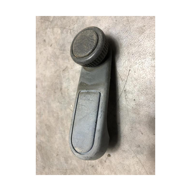 Manivelle de leve vitre PEUGEOT  d’occasion