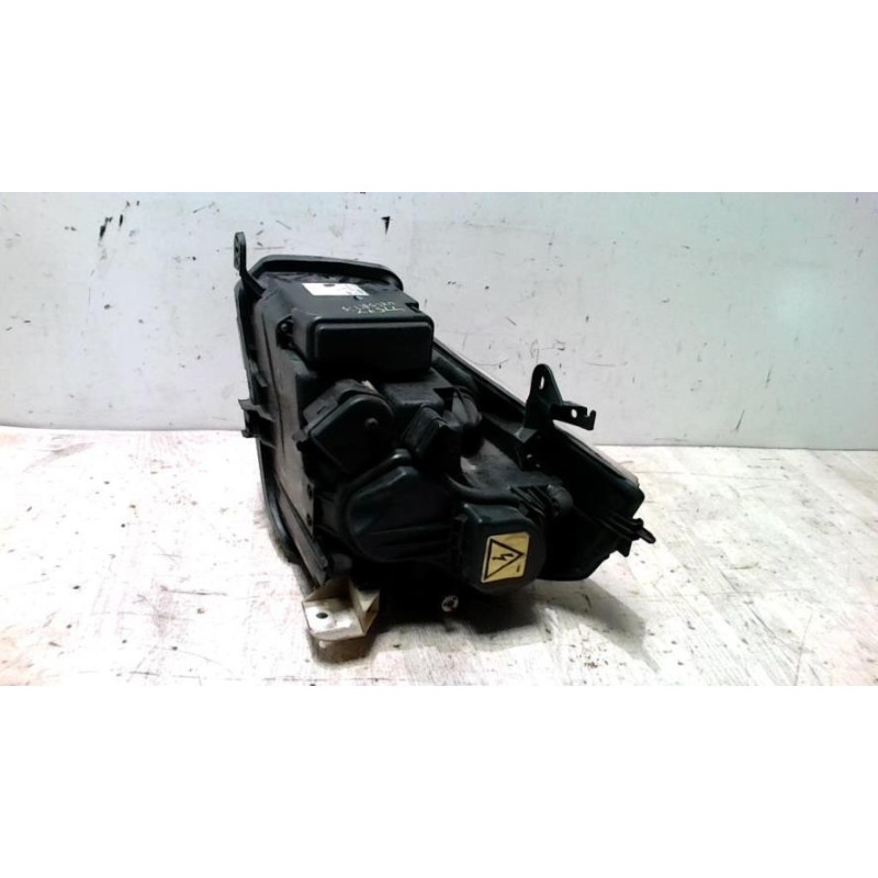 Optique avant principal droit (feux)(phare) RENAULT VEL SATIS PHASE 1 d’occasion
