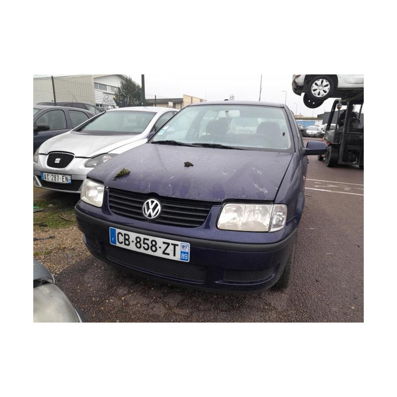 Calandre VOLKSWAGEN POLO 3 PHASE 2 d’occasion