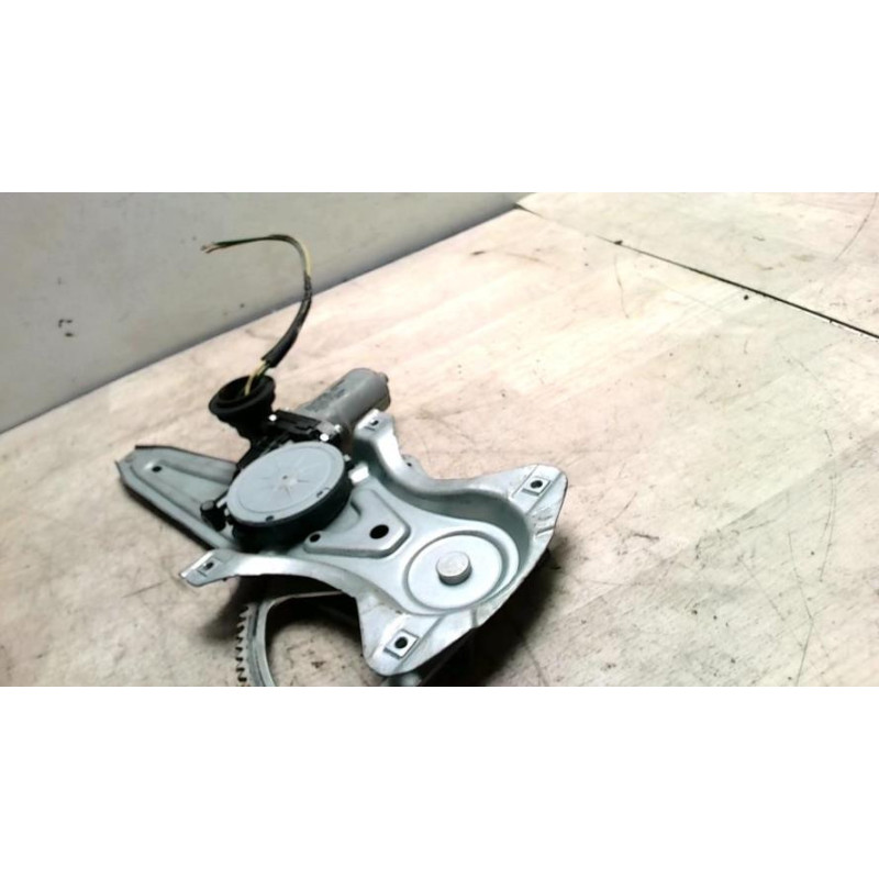Leve vitre mecanique arriere gauche TOYOTA AURIS 1 PHASE 1 d’occasion